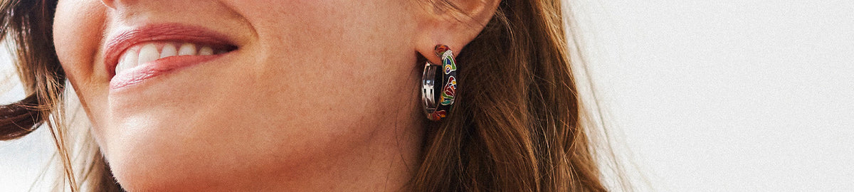 Choosing the size of your hoop earrings