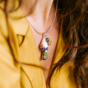 Bijou coloré pour femme