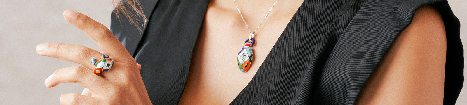 Jewellery tips for a 40-year-old woman