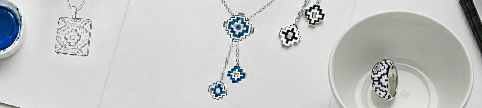 Jewellery turning black: causes and solutions 