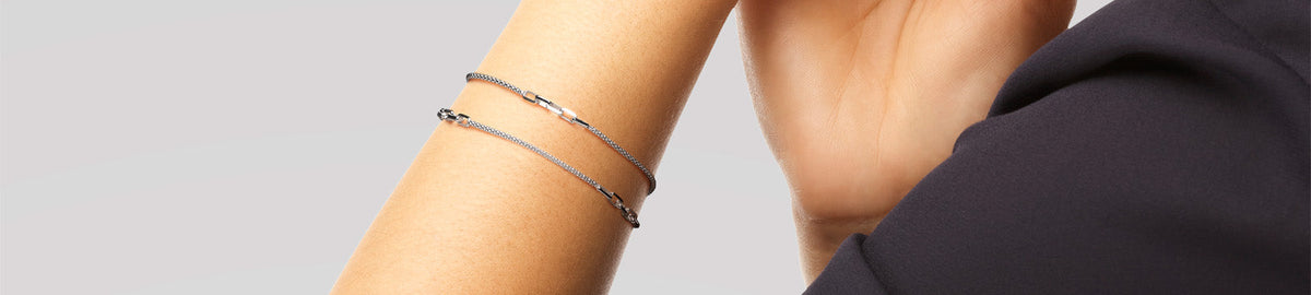Fine silver bracelet for women, a gift idea