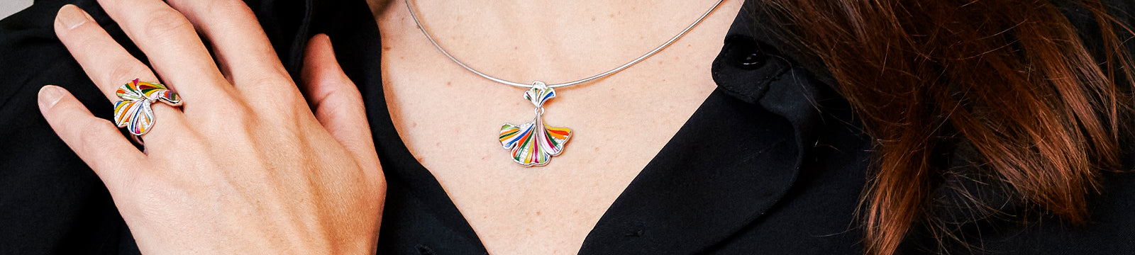 2025 Trend of Large Pendant Necklace for Women