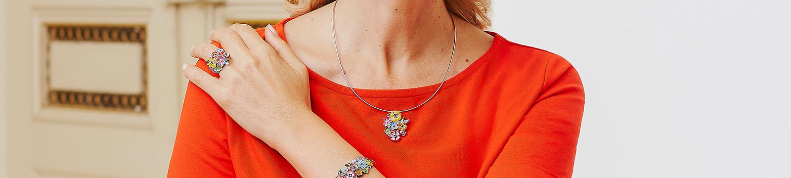 Which pendant should I choose for a Mother's Day gift?