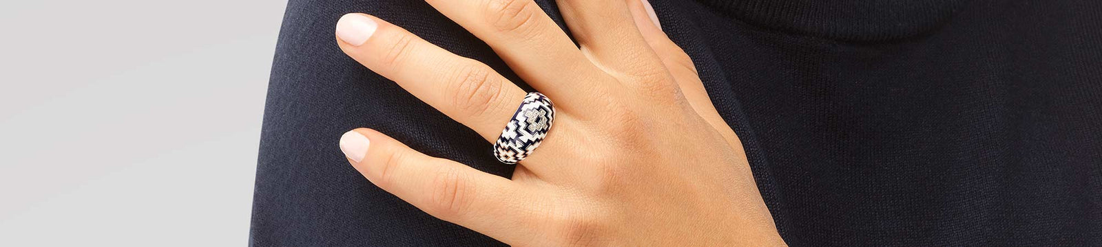 Wearing large size rings - T50 to T68