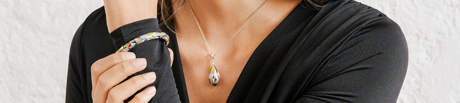 Tips for a piece of jewellery to give to a woman