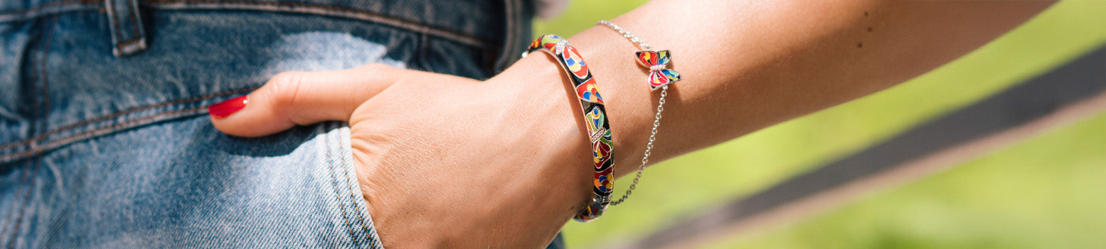 What color jewellery should I wear?