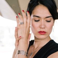 offrir des boucles d'oreilles en argent